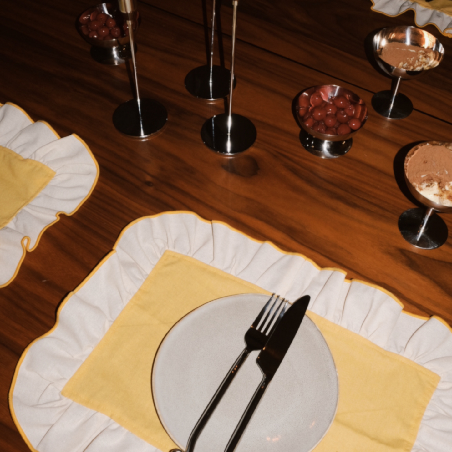 mesa sorbetes - ice cream coupe (short)