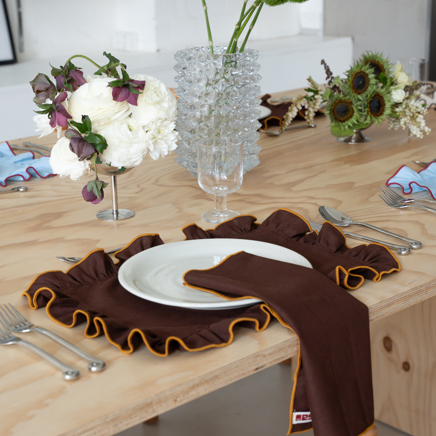 ruffled placemat wood - set of 2