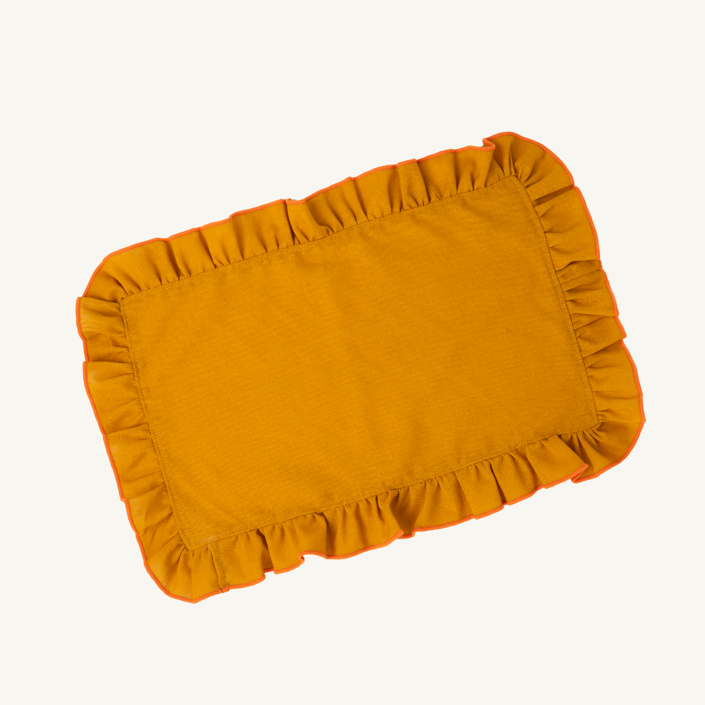 ruffled placemat golden sand - set of 2