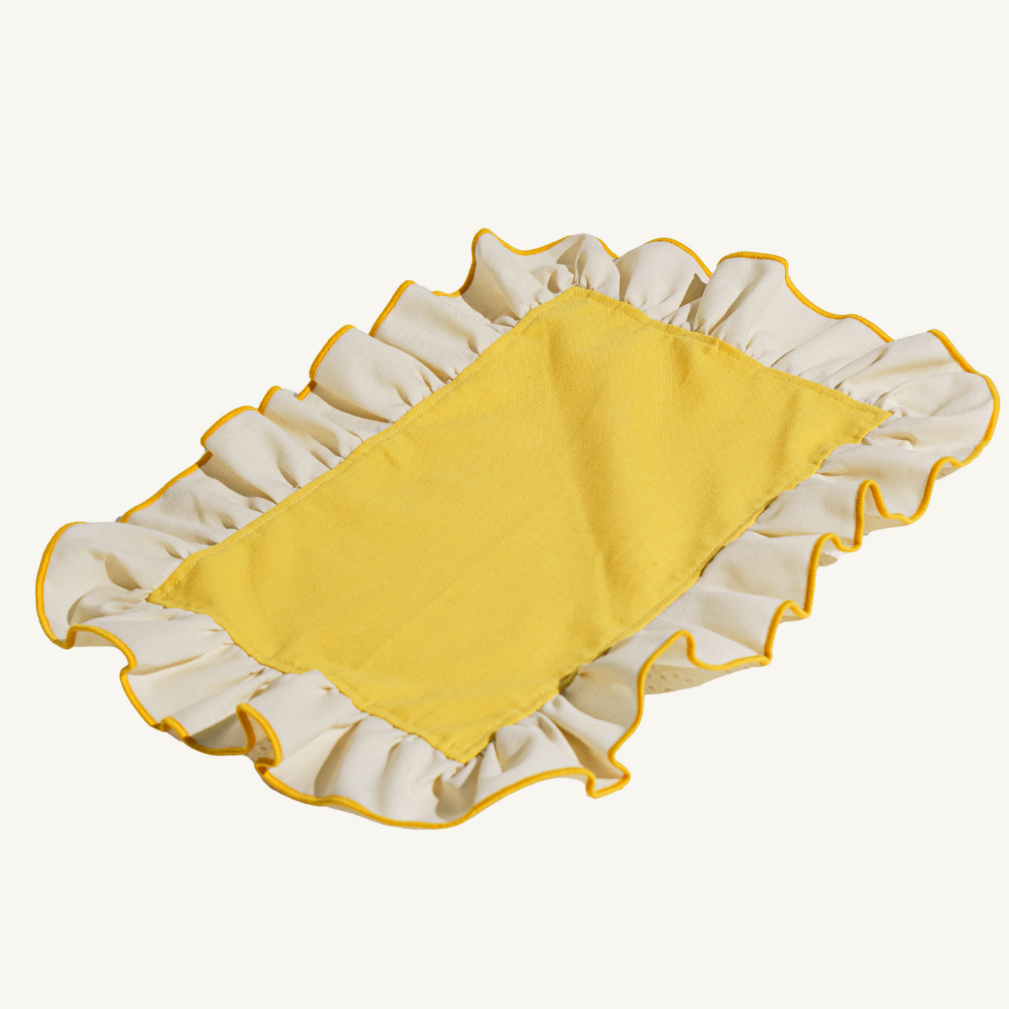 ruffled placemat butter yellow & cream - set of 2